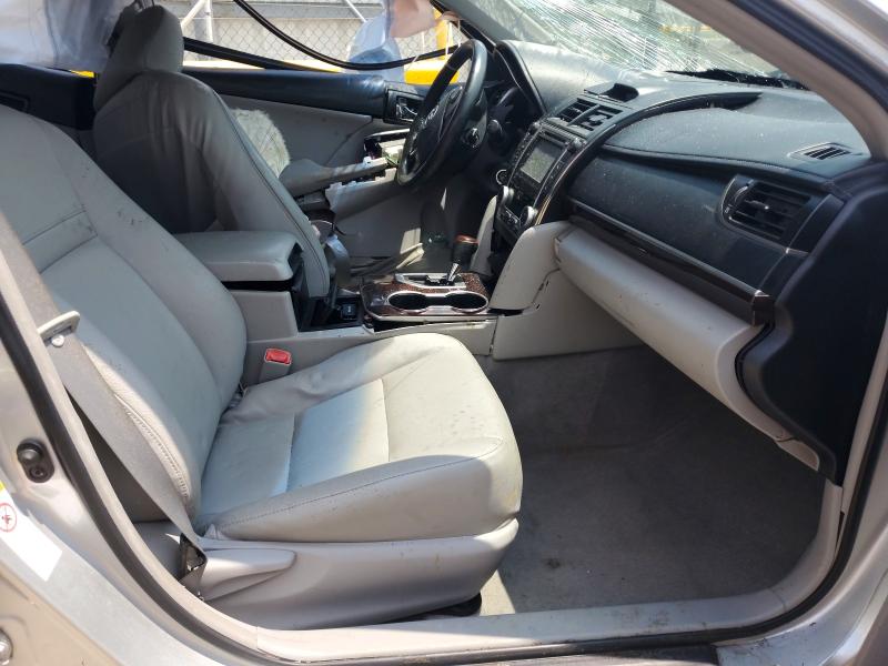 62944306 :رقم المزاد ، 4T4BF1FK6CR216164 vin ، 2012 Toyota Camry مزاد بيع