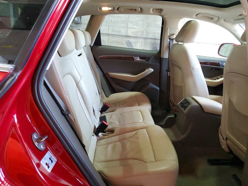 60614186 :رقم المزاد ، WA1LKAFP5AA008036 vin ، 2010 Audi Q5 مزاد بيع