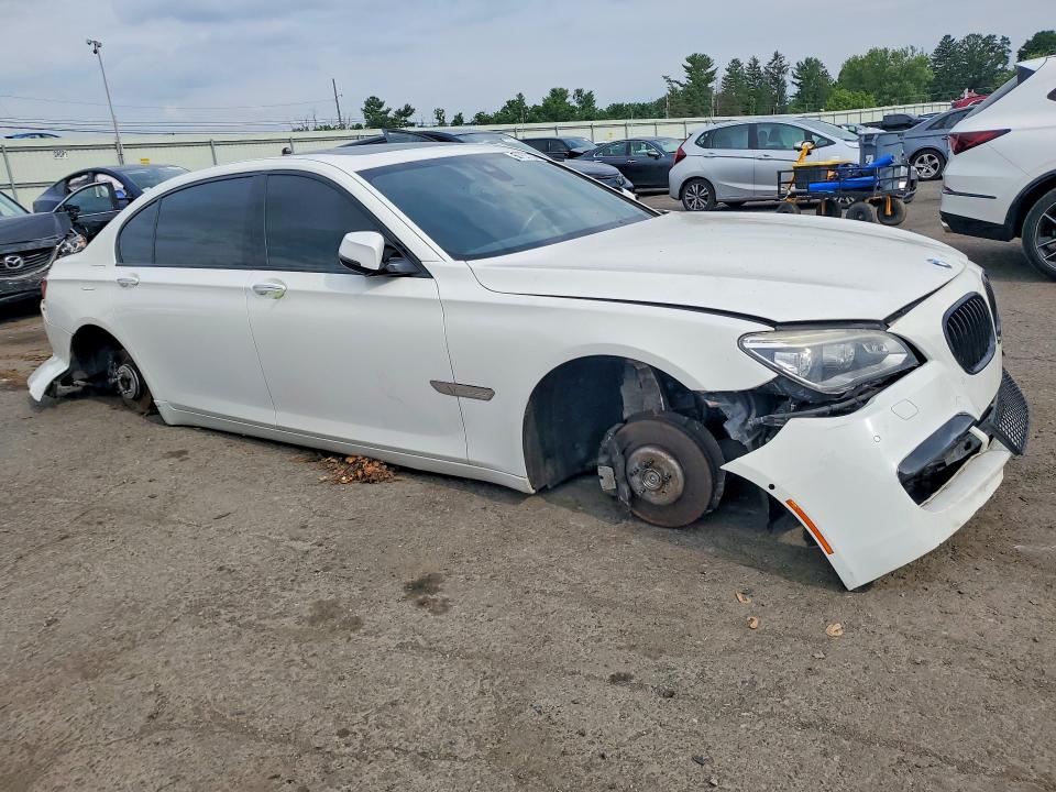 60753166 :رقم المزاد ، WBAYF8C5XDD139930 vin ، 2013 Bmw 750 مزاد بيع