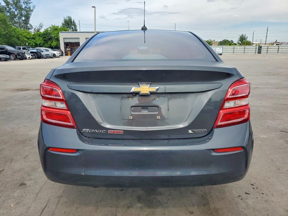 Продаж на аукціоні авто 2018 Chevrolet Sonic, vin: 1G1JF5SB4J4106727, номер лоту: 62912996