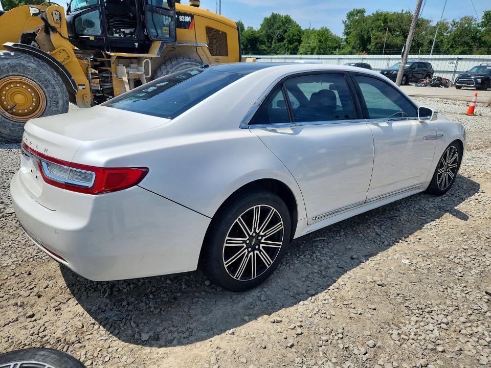 62583306 :رقم المزاد ، 1LN6L9NP1H5605716 vin ، 2017 Lincoln Continental مزاد بيع