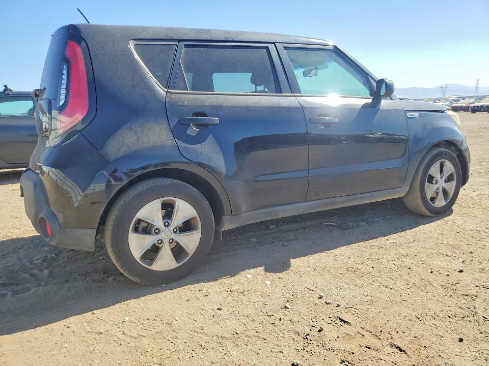 62985356 :رقم المزاد ، KNDJN2A2XF7168441 vin ، 2015 Kia Soul مزاد بيع