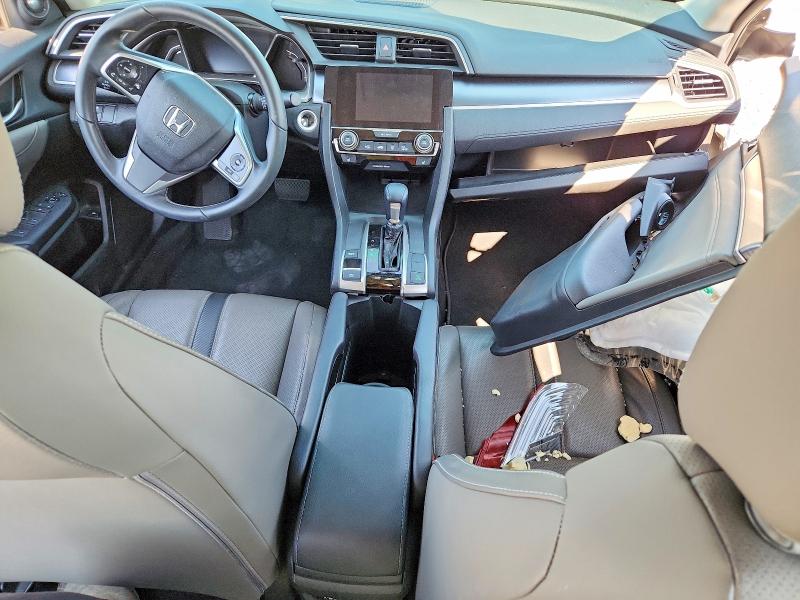 60192646 :رقم المزاد ، 19XFC1F93GE005871 vin ، 2016 Honda Civic مزاد بيع