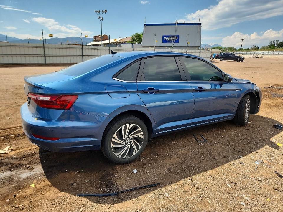 63565526 :رقم المزاد ، 3VWE57BU3MM075548 vin ، 2021 Volkswagen Jetta مزاد بيع