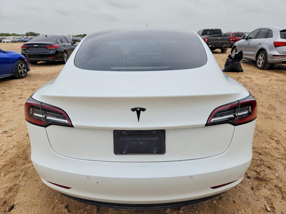 60550926 :رقم المزاد ، 5YJ3E1EA2LF590598 vin ، 2020 Tesla Model 3 مزاد بيع