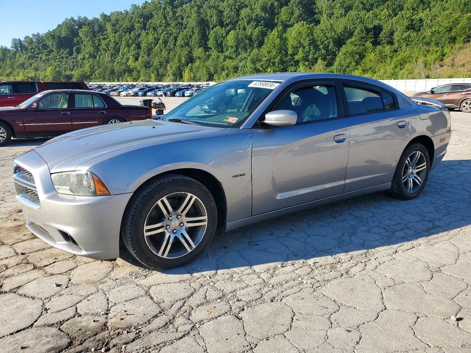 62898696 :رقم المزاد ، 2C3CDXCT5EH338047 vin ، 2014 Dodge Charger مزاد بيع