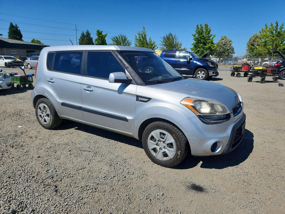 60522176 :رقم المزاد ، KNDJT2A56D7774932 vin ، 2013 Kia Soul مزاد بيع