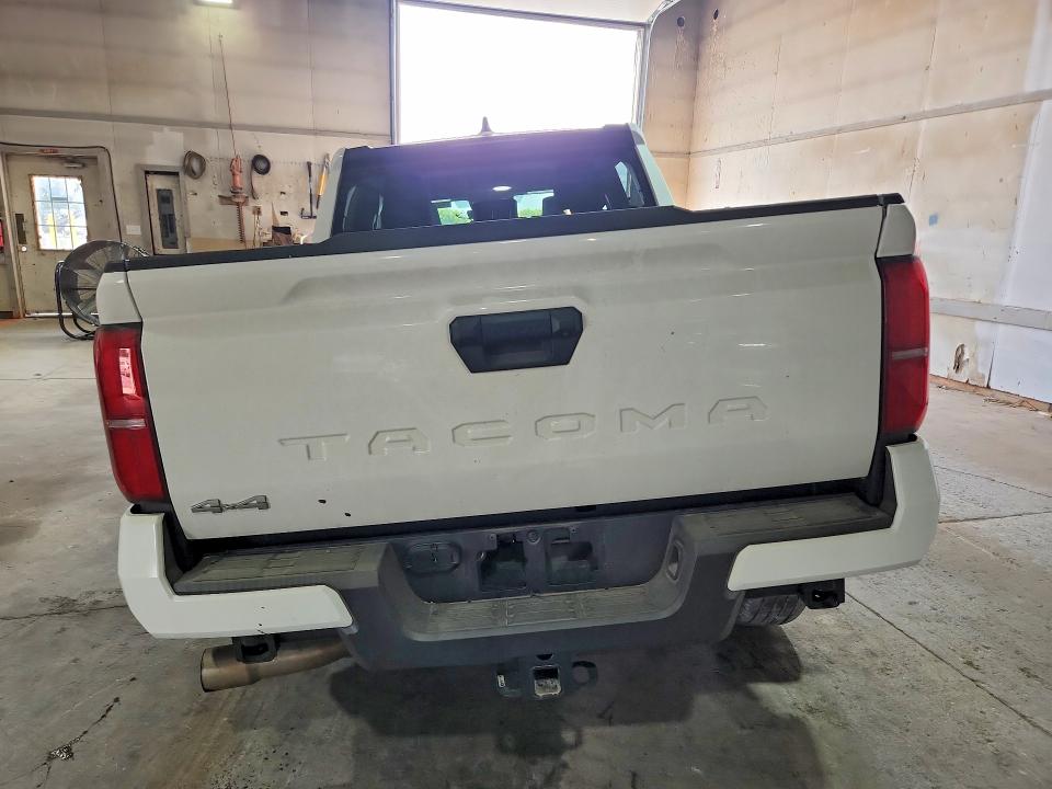 2025 Toyota Tacoma მანქანა იყიდება აუქციონზე, vin: 3TMLB5JN6SM204784, აუქციონის ნომერი: 62614276