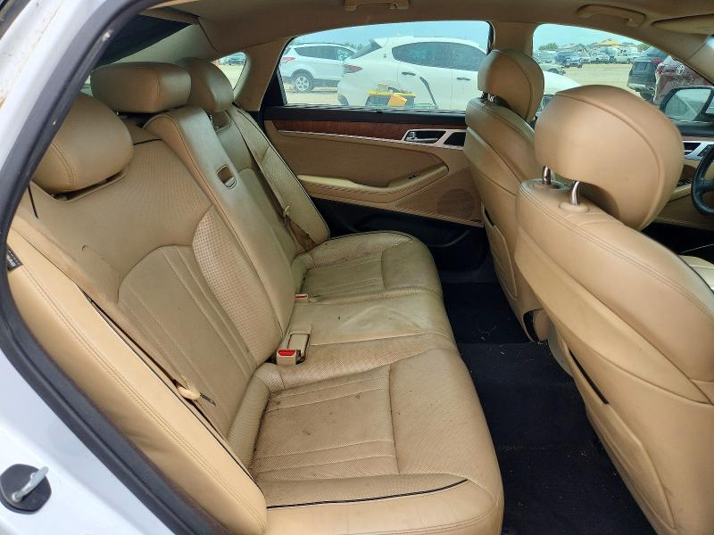 60957216 :رقم المزاد ، KMHGN4JF1FU070095 vin ، 2015 Hyundai Genesis مزاد بيع