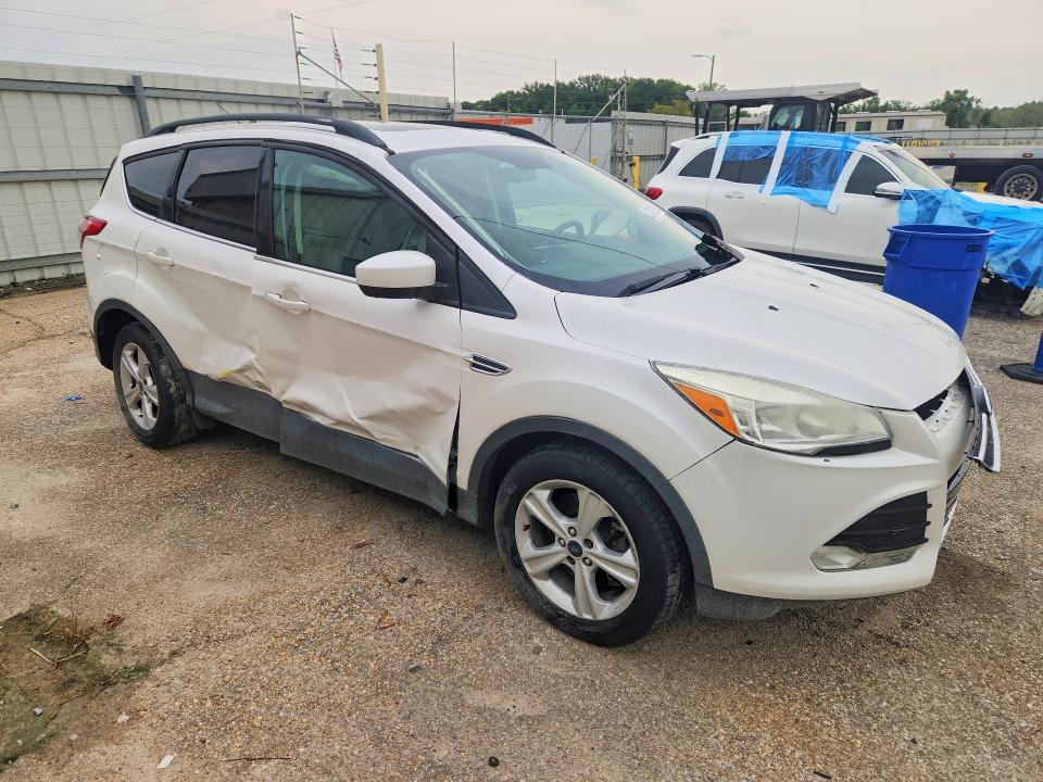 2015 Ford Escape მანქანა იყიდება აუქციონზე, vin: 1FMCU9GX5FUA72334, აუქციონის ნომერი: 62421626