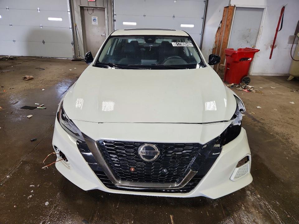 Продаж на аукціоні авто 2020 Nissan Altima, vin: 1N4BL4CV1LC185635, номер лоту: 61790946
