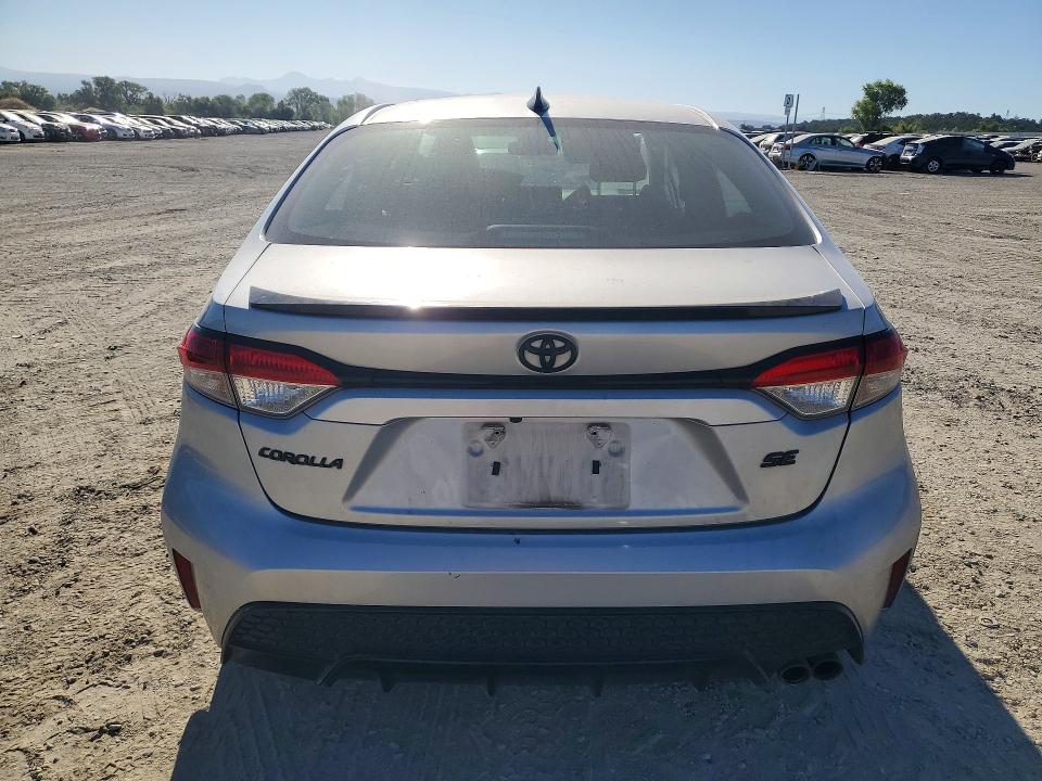 60881066 :رقم المزاد ، 5YFS4MCE4MP064050 vin ، 2021 Toyota Corolla مزاد بيع