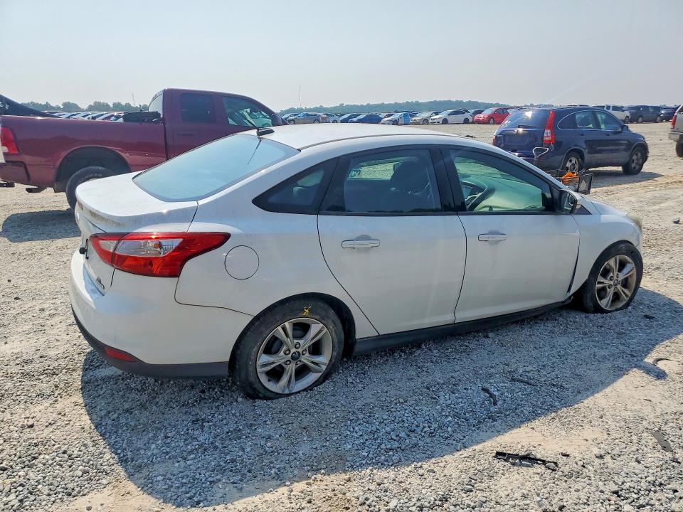 Продажа на аукционе авто 2013 Ford Focus, vin: 1FADP3F28DL379993, номер лота: 63233596
