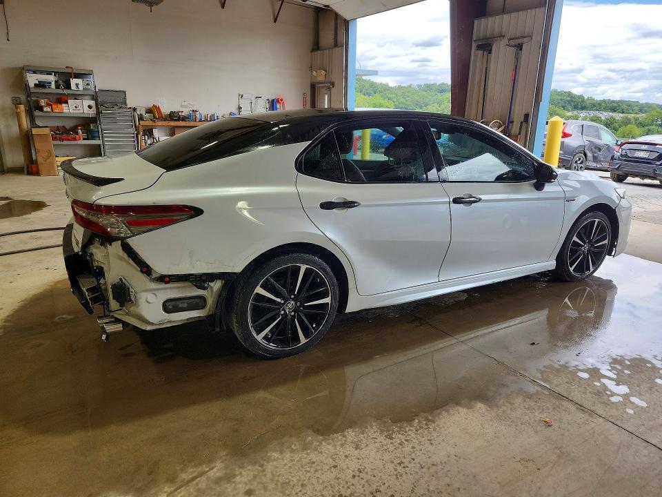 Aukcja sprzedaży 2018 Toyota Camry, vin: 4T1B61HK8JU156554, numer aukcji: 63108136