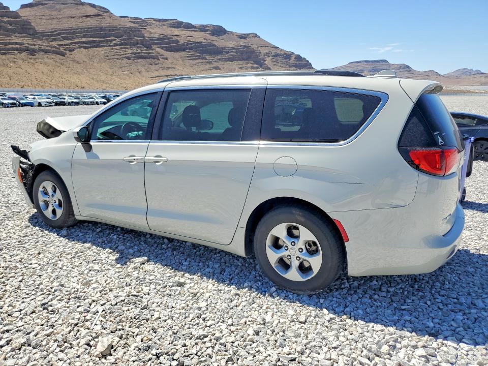 Продаж на аукціоні авто 2017 Chrysler Pacifica, vin: 2C4RC1CG3HR571092, номер лоту: 61228896