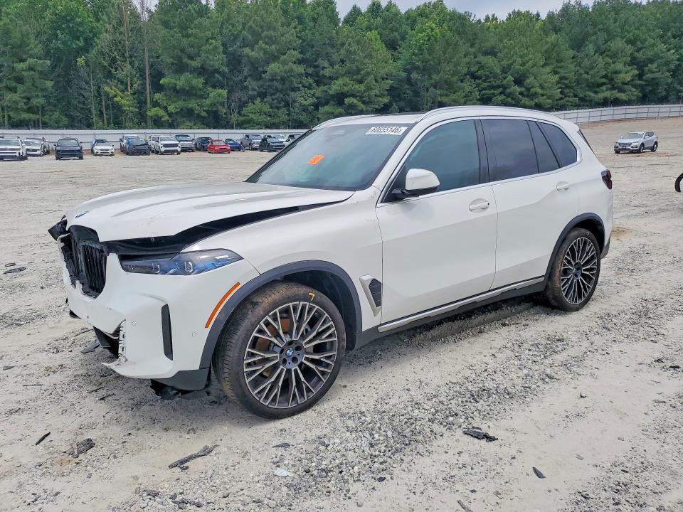 60655146 :رقم المزاد ، 5UX13EU03R9V65403 vin ، 2024 Bmw X5 مزاد بيع