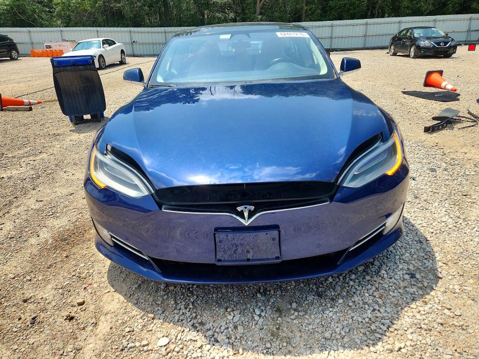62441216 :رقم المزاد ، 5YJSA1E20GF168125 vin ، 2016 Tesla Model S مزاد بيع