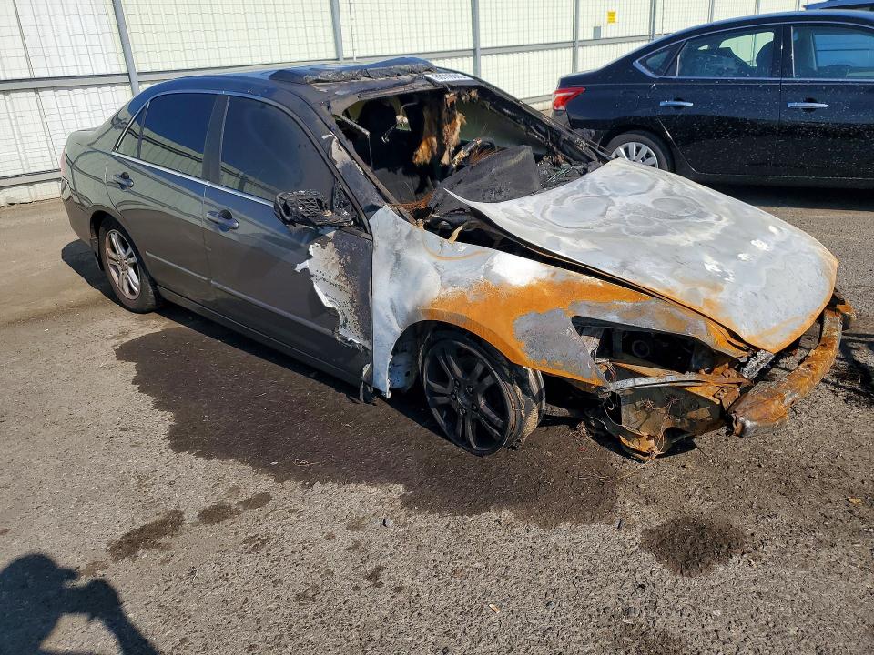 2006 Honda Accord მანქანა იყიდება აუქციონზე, vin: 1HGCM56726A144589, აუქციონის ნომერი: 60780886