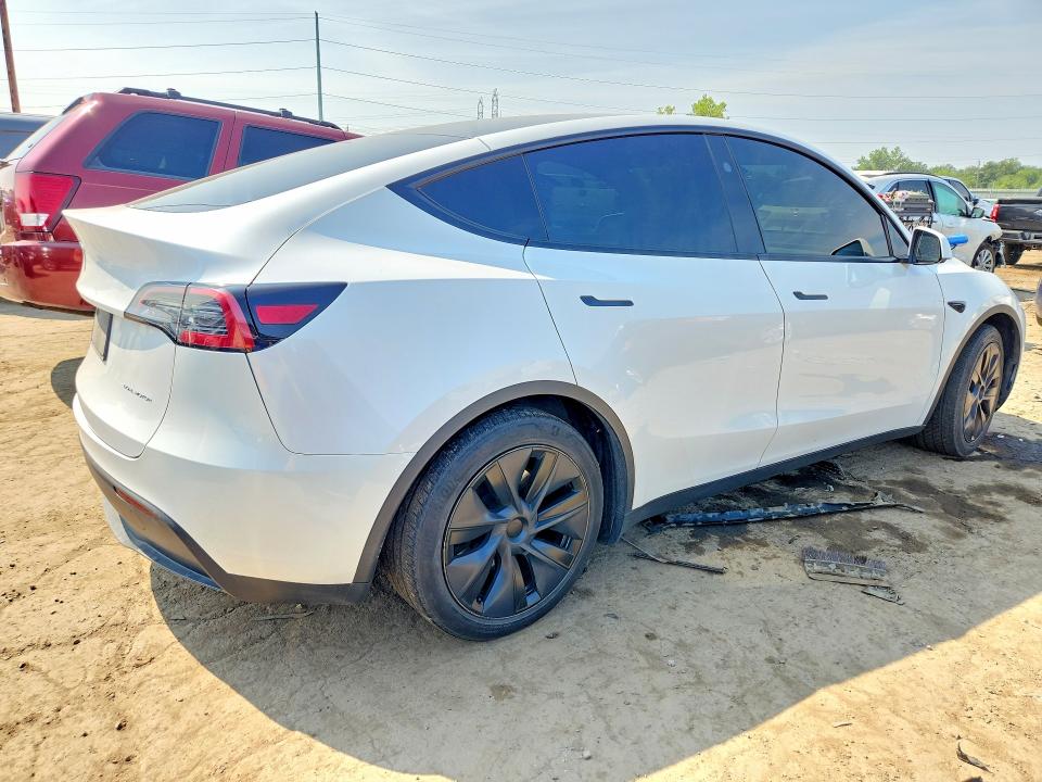 62624906 :رقم المزاد ، 7SAYGAEE0RF098764 vin ، 2024 Tesla Model Y مزاد بيع