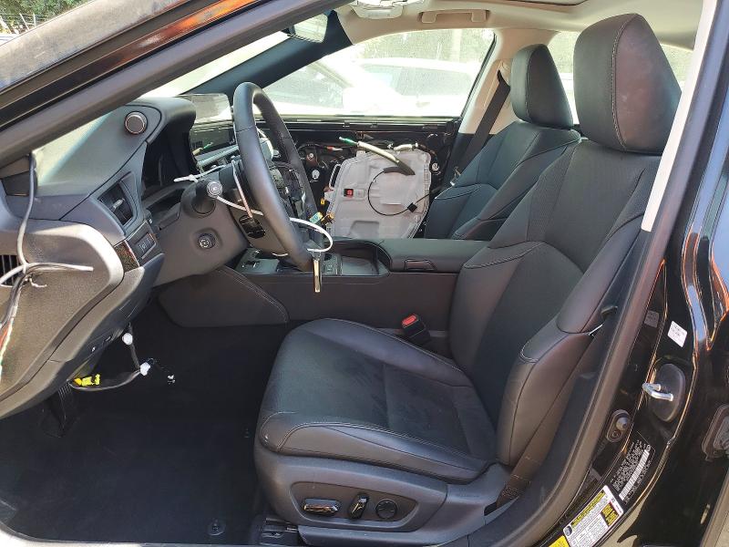60013546 :رقم المزاد ، 58ADA1C12SU070057 vin ، 2025 Lexus Es 300h مزاد بيع