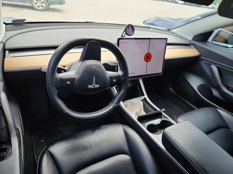 62107996 :رقم المزاد ، 5YJ3E1EA8JF017850 vin ، 2018 Tesla Model 3 مزاد بيع