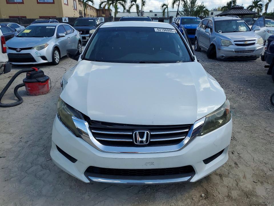 2015 Honda Accord მანქანა იყიდება აუქციონზე, vin: 1HGCR2F57FA239325, აუქციონის ნომერი: 62196066