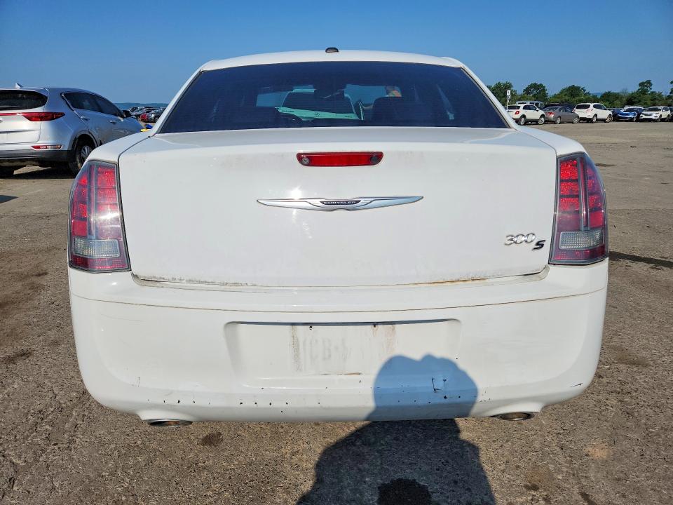 2014 Chrysler 300 მანქანა იყიდება აუქციონზე, vin: 2C3CCABG8EH301563, აუქციონის ნომერი: 59581826