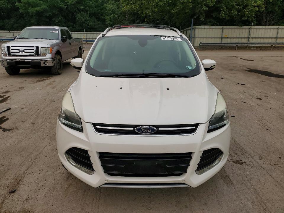 Продажа на аукционе авто 2015 Ford Escape, vin: 1FMCU9JX4FUA89215, номер лота: 61159886