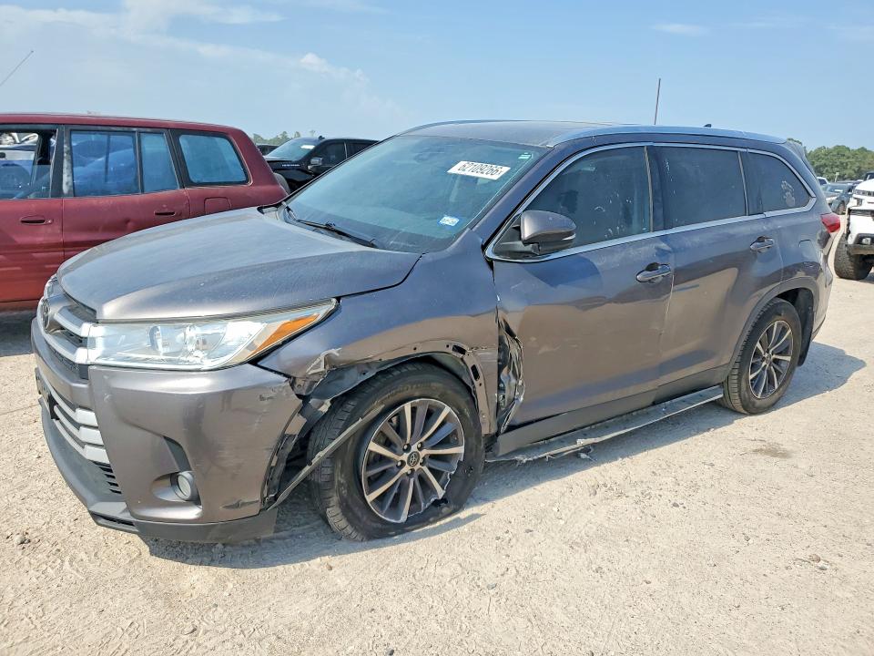 62109266 :رقم المزاد ، 5TDKZRFH4KS567442 vin ، 2019 Toyota Highlander مزاد بيع