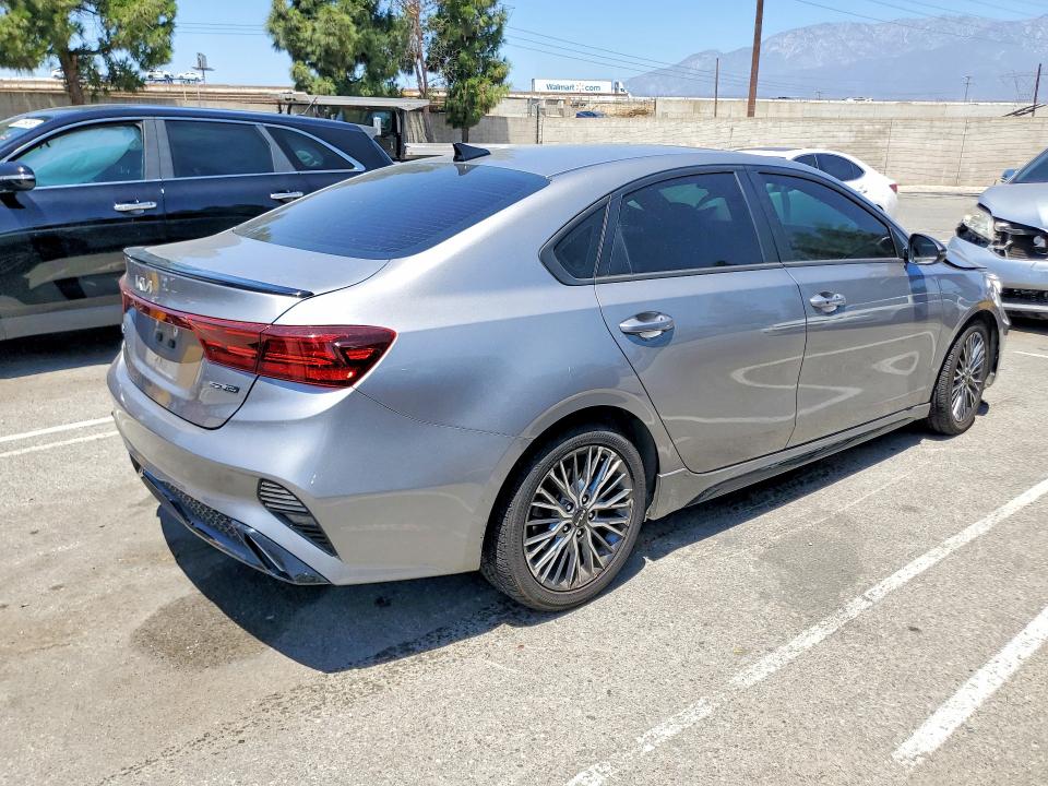63143656 :رقم المزاد ، 3KPF54AD9PE568558 vin ، 2023 Kia Forte مزاد بيع
