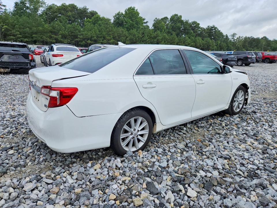 2014 Toyota Camry Hybrid მანქანა იყიდება აუქციონზე, vin: 4T1BD1FK3EU117045, აუქციონის ნომერი: 62075456