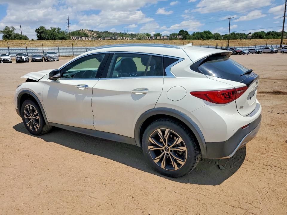 61084966 :رقم المزاد ، SJKCH5CR5HA039196 vin ، 2017 Infiniti Qx30 مزاد بيع