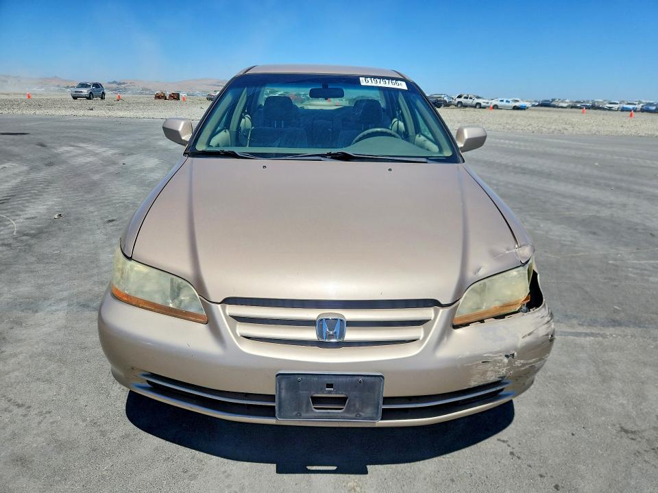2001 Honda Accord მანქანა იყიდება აუქციონზე, vin: 1HGCG16401A087114, აუქციონის ნომერი: 61979766