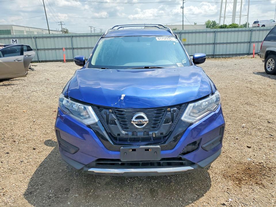 Продажа на аукционе авто 2017 Nissan Rogue, vin: 5N1AT2MV6HC810400, номер лота: 61752226