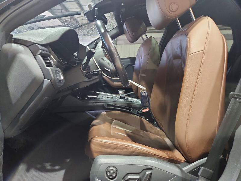 61884776 :رقم المزاد ، WAUANAF4XHN032309 vin ، 2017 Audi A4 مزاد بيع