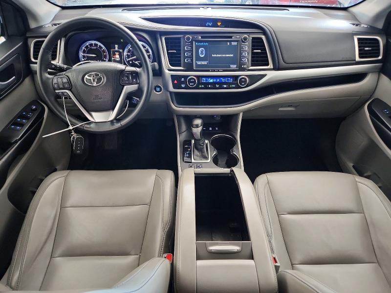 63122936 :رقم المزاد ، 5TDJKRFH2GS313655 vin ، 2016 Toyota Highlander مزاد بيع