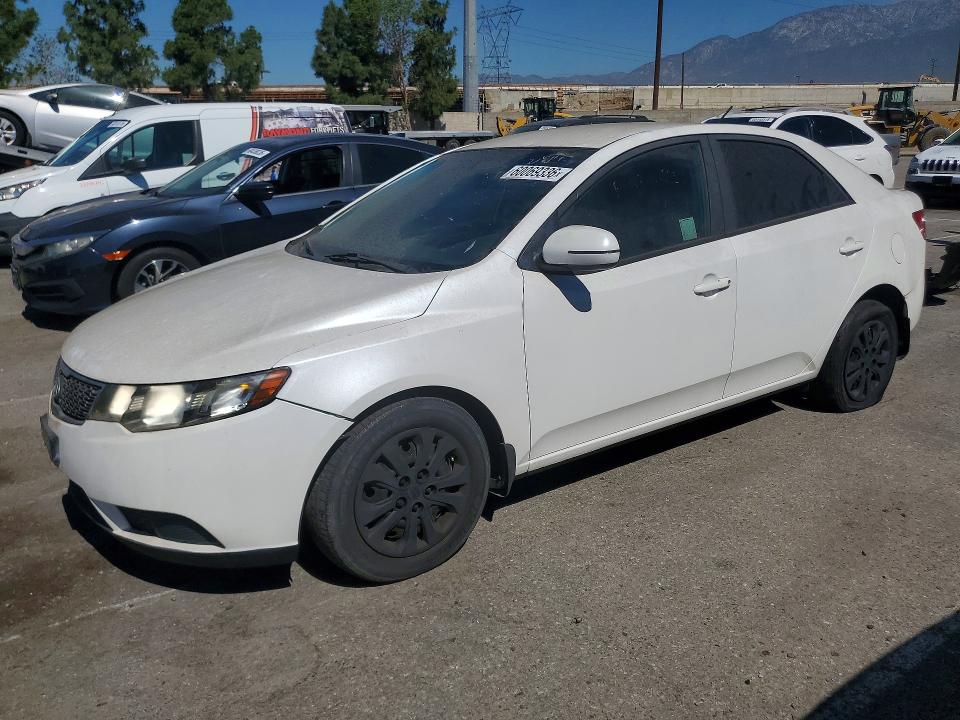 60069336 :رقم المزاد ، KNAFU4A26D5655226 vin ، 2013 Kia Forte مزاد بيع