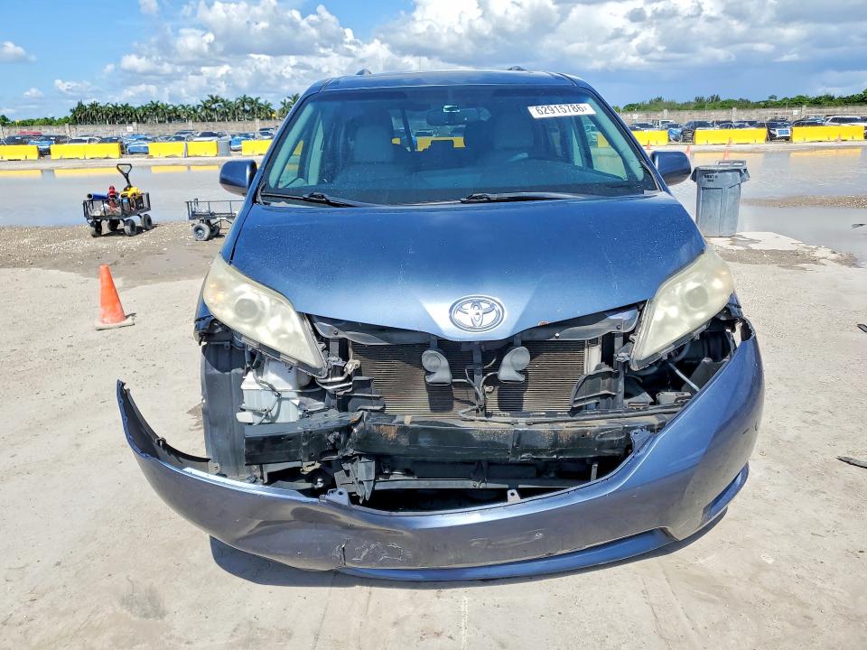 Auction sale of the 2015 Toyota Sienna, vin: 5TDYK3DC6FS549176, lot number: 62915786