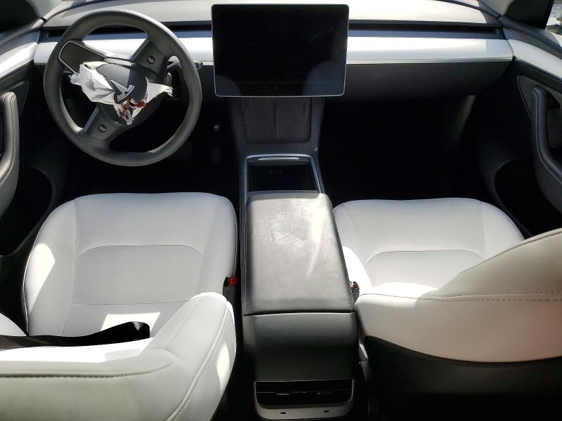 60630146 :رقم المزاد ، 7SAYGAEE4RF209879 vin ، 2024 Tesla Model Y مزاد بيع