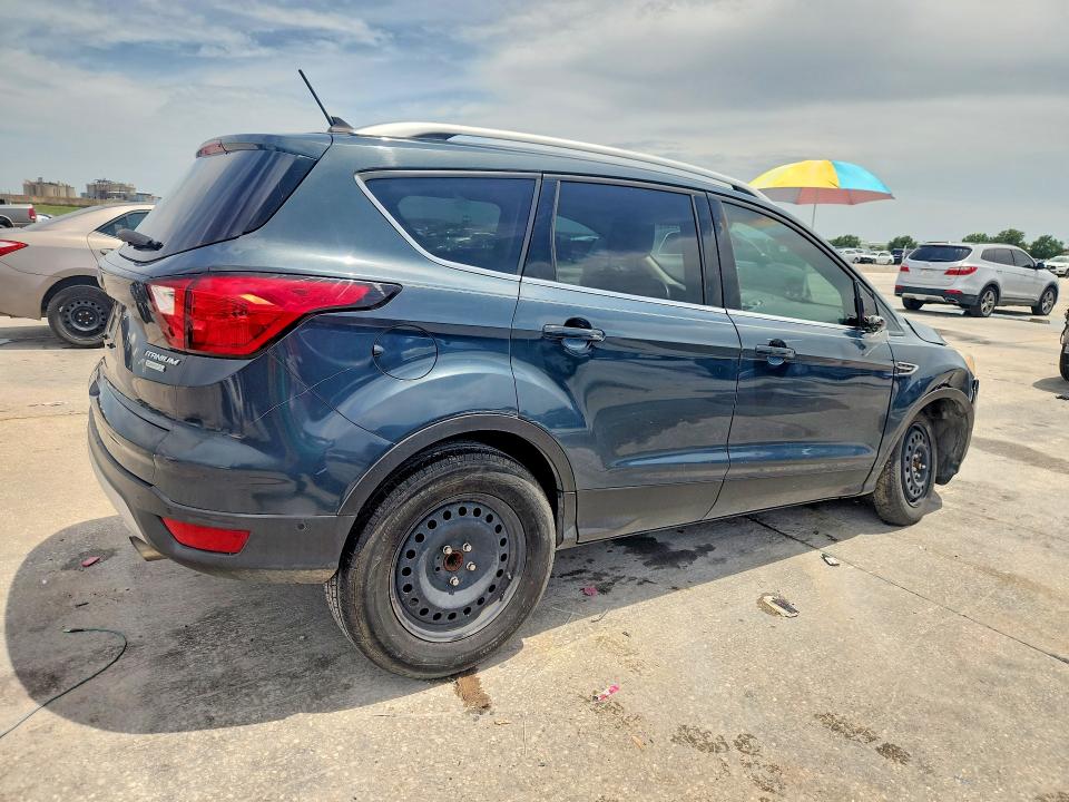 Продаж на аукціоні авто 2019 Ford Escape, vin: 1FMCU0J94KUA62927, номер лоту: 59893796