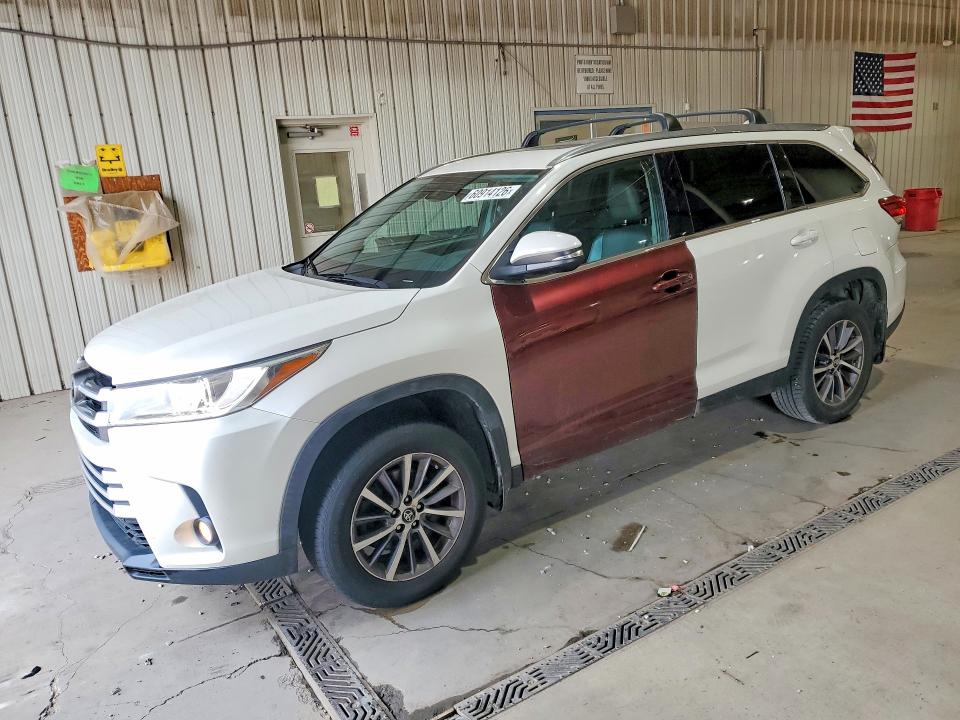 2019 Toyota Highlander მანქანა იყიდება აუქციონზე, vin: 5TDJZRFH6KS598302, აუქციონის ნომერი: 60914126