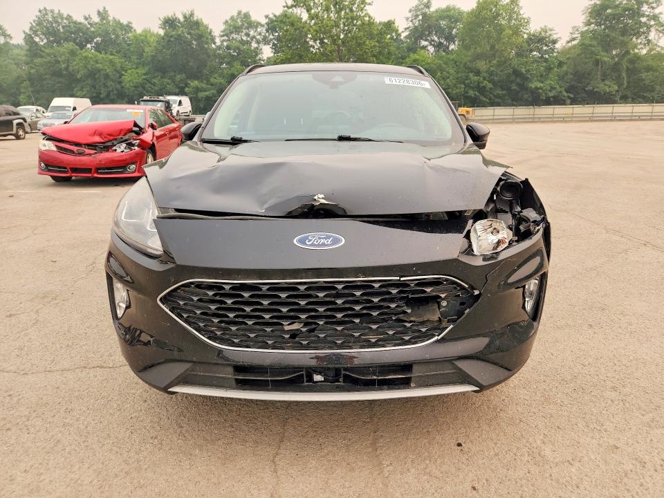 Продажа на аукционе авто 2020 Ford Escape, vin: 1FMCU9H66LUB47687, номер лота: 61228306