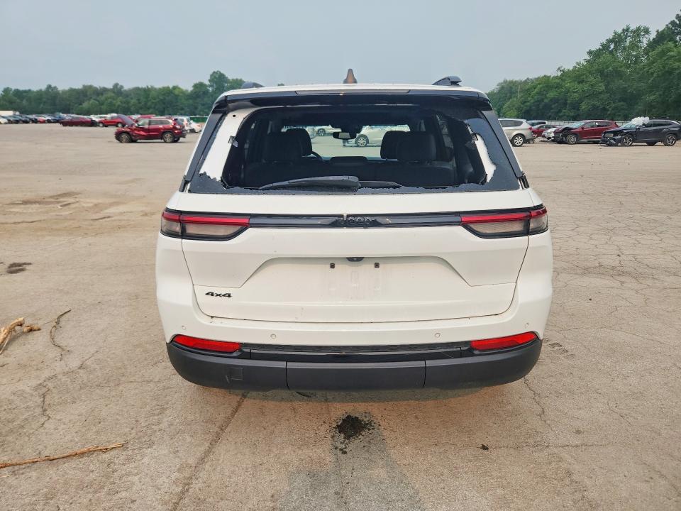 Продаж на аукціоні авто 2024 Jeep Grand Cherokee, vin: 1C4RJHAGXR8944207, номер лоту: 61043876