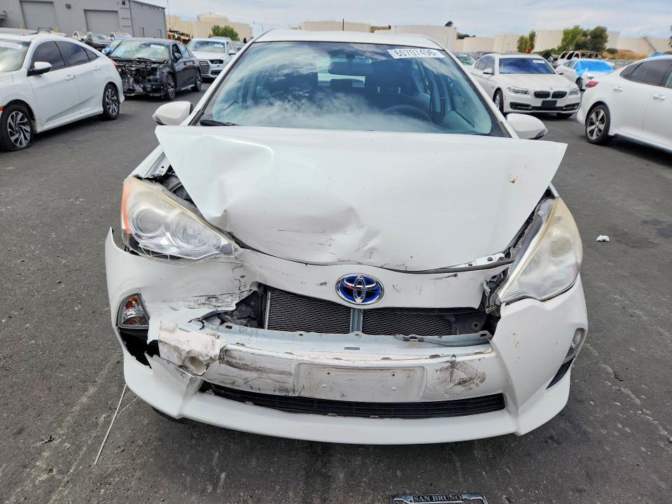 Продаж на аукціоні авто 2013 Toyota Prius C, vin: JTDKDTB35D1046297, номер лоту: 60707496