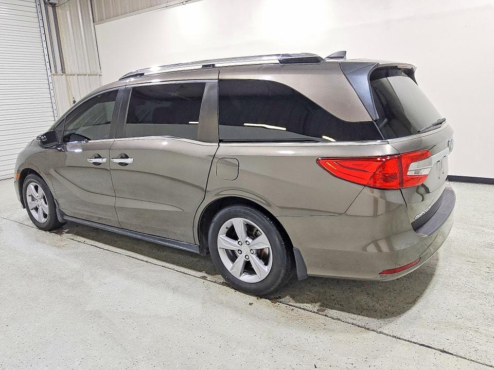 Продаж на аукціоні авто 2018 Honda Odyssey, vin: 5FNRL6H7XJB069901, номер лоту: 61132076