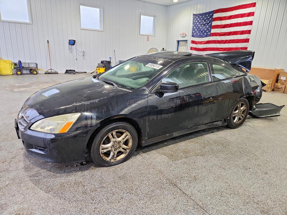 61864376 :رقم المزاد ، 1HGCM72707A011767 vin ، 2007 Honda Accord مزاد بيع