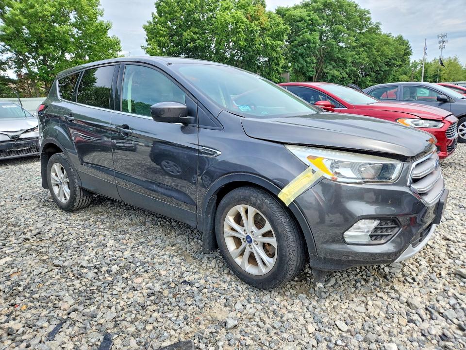 59254426 :رقم المزاد ، 1FMCU9GD1HUB93659 vin ، 2017 Ford Escape مزاد بيع