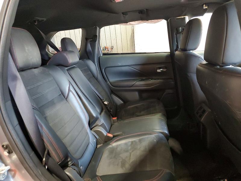 2020 Mitsubishi Outlander მანქანა იყიდება აუქციონზე, vin: JA4AZ3A32LZ015078, აუქციონის ნომერი: 62935306