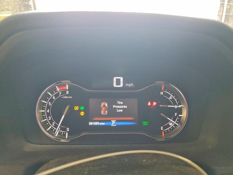 60584516 :رقم المزاد ، 5FNYF6H19JB015780 vin ، 2018 Honda Pilot مزاد بيع
