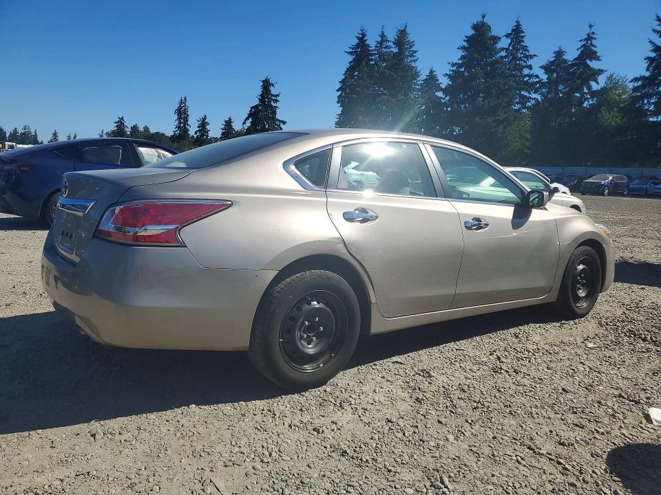 63016426 :رقم المزاد ، 1N4AL3AP4FC431639 vin ، 2015 Nissan Altima مزاد بيع